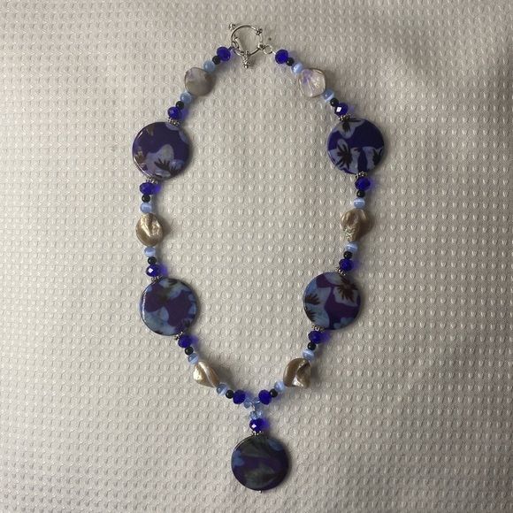 Handcrafted “The Blue Floral” Necklace w/Shell, Cat’s Eye and Crystals - Picture 3 of 5